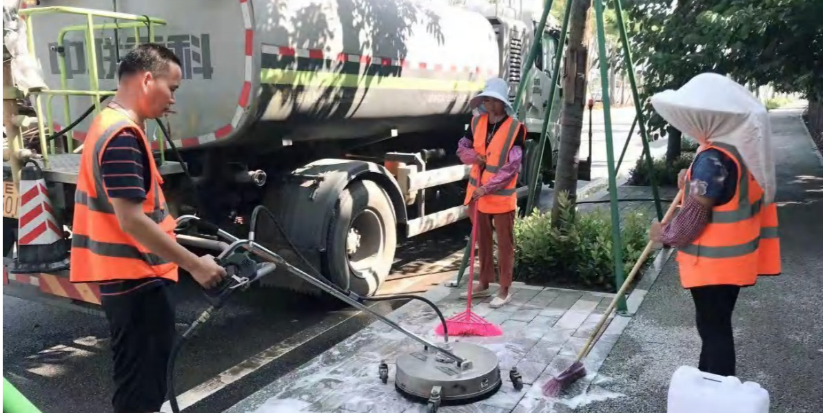 三龍灣大道及相連道路禪城段奇龍大橋、人行天橋 環(huán)衛(wèi)管養(yǎng)和全線(xiàn)灑水降塵項(xiàng)目